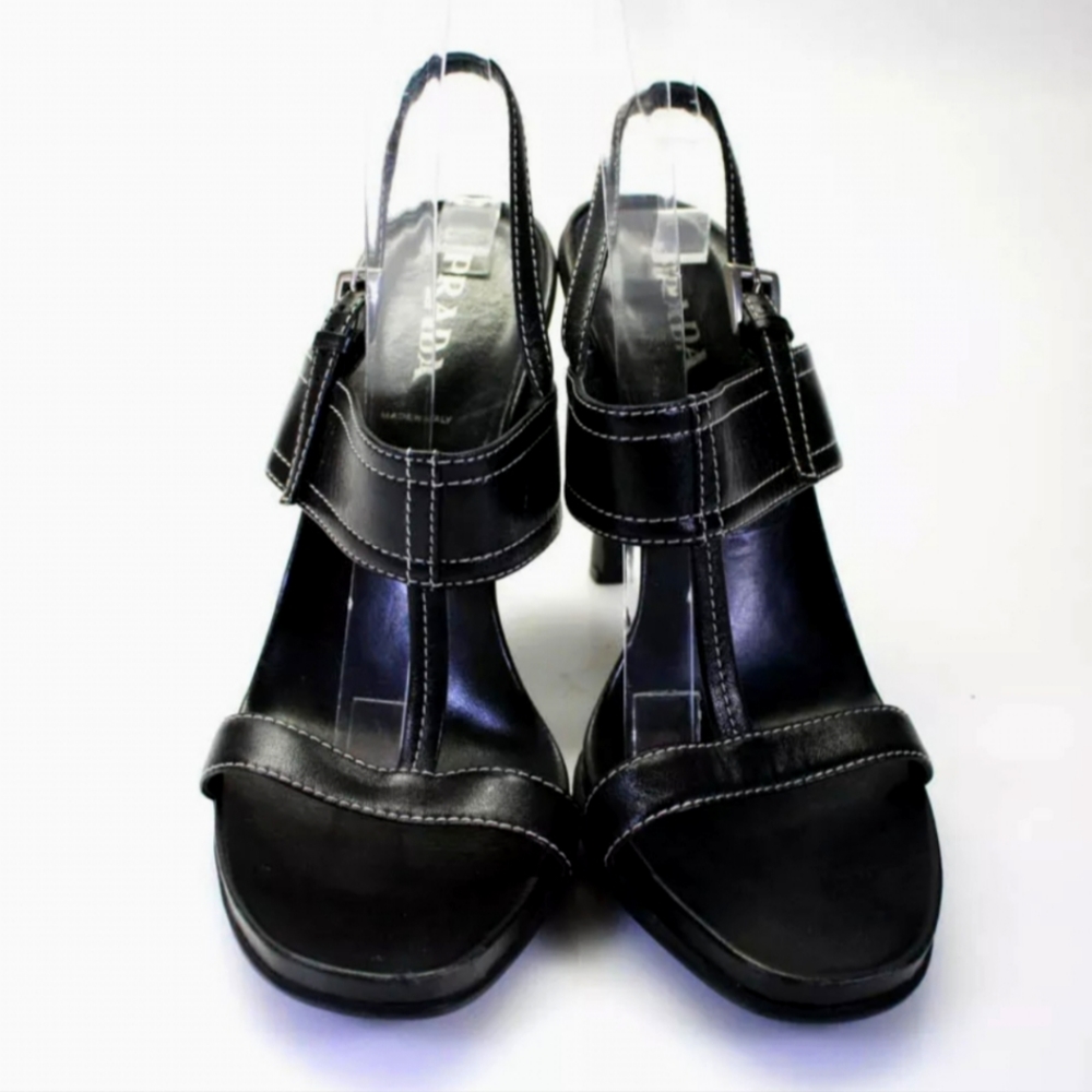 Prada like new black heel sandals size 10